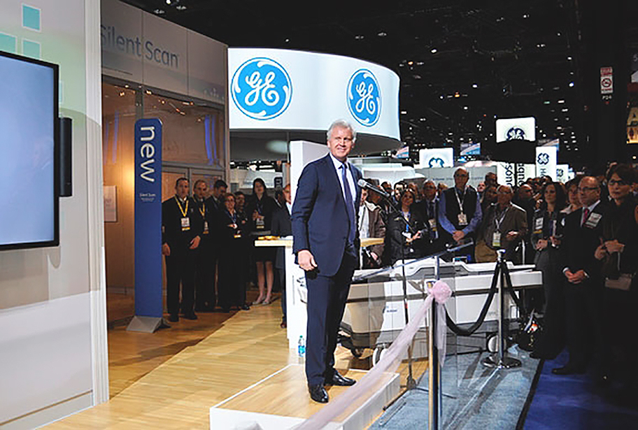 Mr. Immelt uses one of McMillan Group's designed sub-stage areas to announce new GE initiatives in Women's Healthcare.